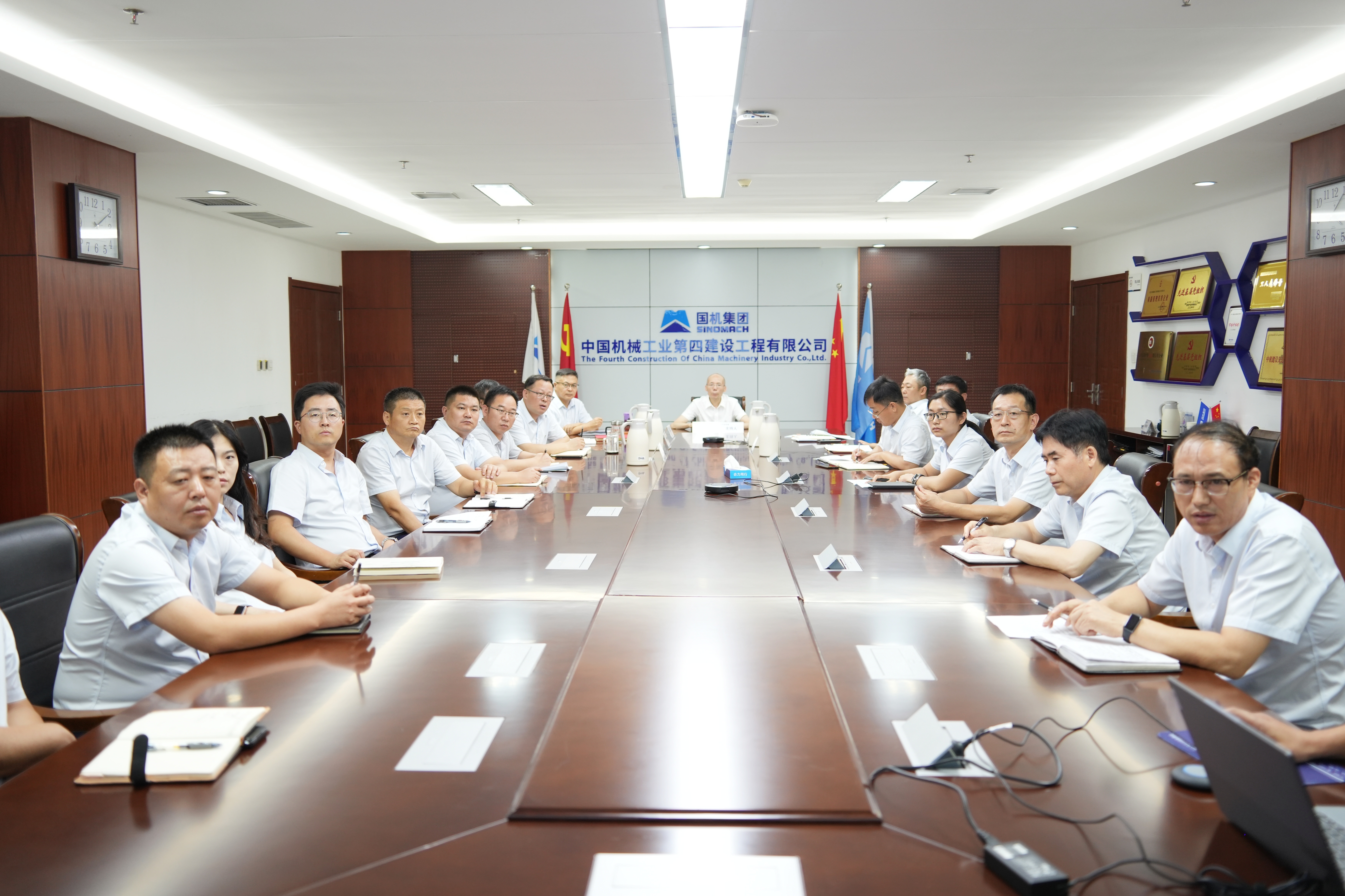 公司召开2025年安委会第三次会议安排部署安全生产“雷霆行动”