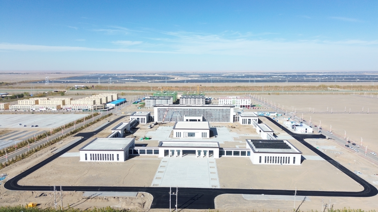 中机四建承建藏青工业园区孵化园二期项目顺利通过竣工验收
